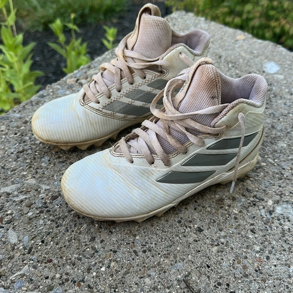 Adidas white soccer cleats size 1Y